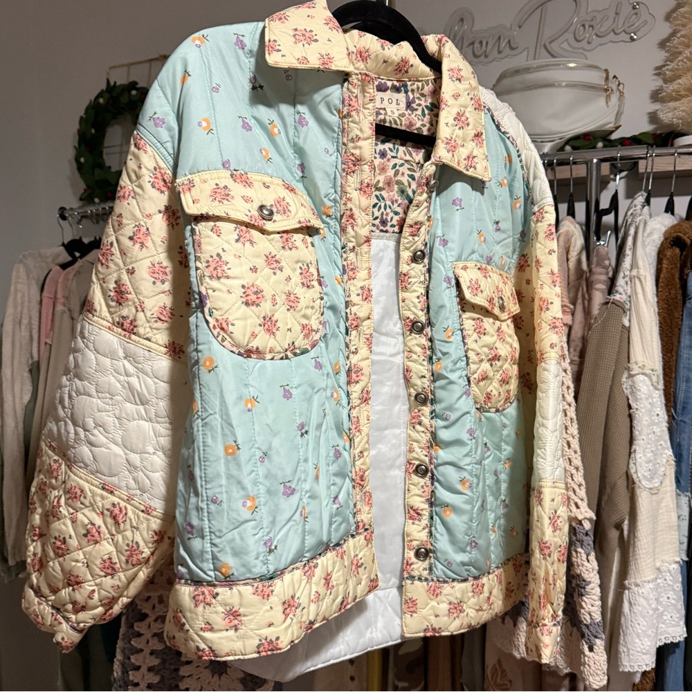 POL FLORAL PATCHWORK QUILTED JACKET SIZE S - Picture 3 of 3
